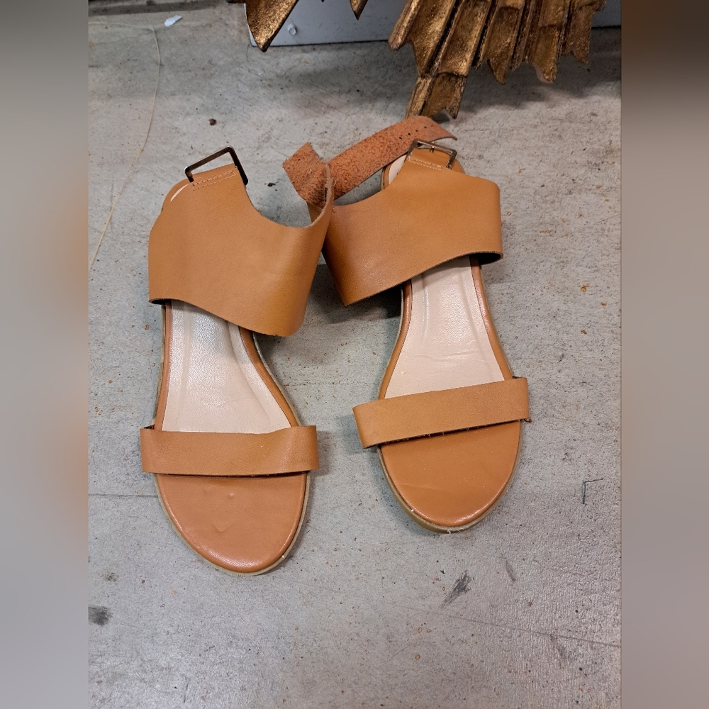Women's sandal heels